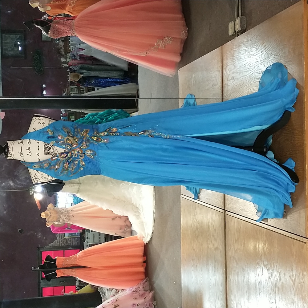 Precious formals prom dress